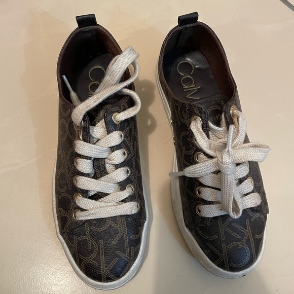 Calvin Klein sneakers - Picture 1 of 5